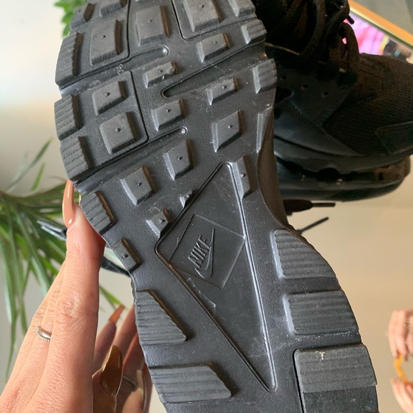 Black Nike huaraches - Picture 4 of 6